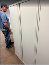 [#D20-2] 2 DOOR STORAGE CABINETS METAL -  5'H X 3'W
