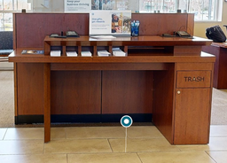 [#L1-10] Large check desk