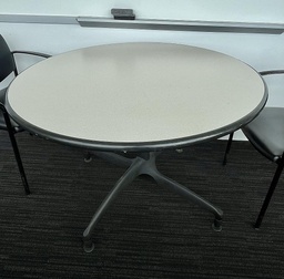 [#C4-65] Round Table - 42