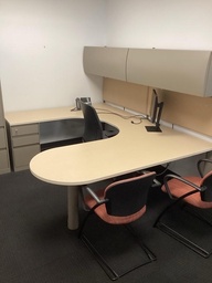 [#E8-81] U-shape desk w/ overhead cabinets &amp; corkboards