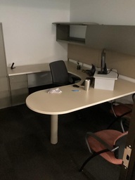 [#E8-86] U-shape desk w/ overhead cabinets &amp; corkboards