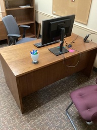 [#E4-127] Desk 30” x 60”