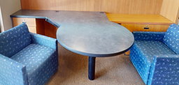 [#E6-4] L-shaped desk