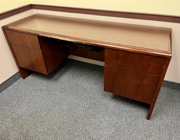 [#E4-30] Desk - mahogany 66 x 22