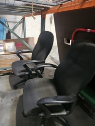 [#B13-7] Black cloth task chairs- need a wipe-down due to dust