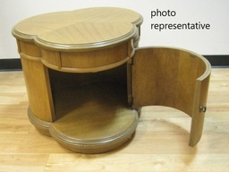 [#C11-54] CLOVER SHAPE END TABLE, 1-DOOR, 20X20X23H, MED. OAK