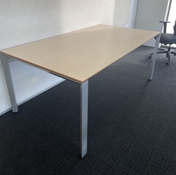 [#C5-15] Conference Table 3