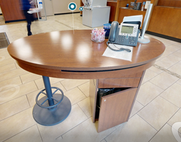 [#E4-1] 2D pedestal desk