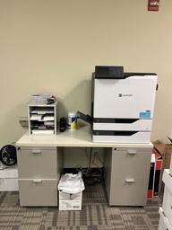 [#E4-26] Small desk