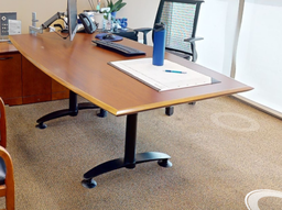 [#C6-9] Medium conference table
