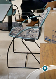 [#B8-10] Camp chair with arms