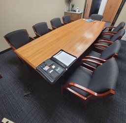 [#C6-11] Conference Table
