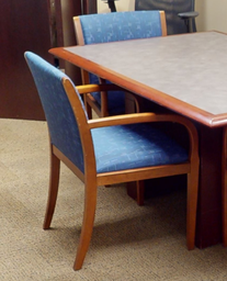 [#B9-1] Blue patterned guest chair