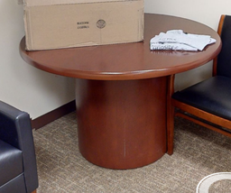 [#C4-25] Round meeting table