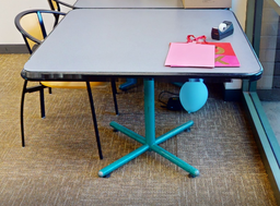 [#C4-17] Square kitchen table