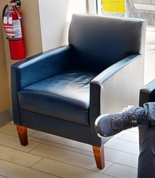 [#B12-8] Navy lounge chair