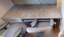 [#E4-4] Pedestal desk