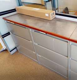 [#D10-11] Filing cabinets