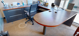[#E7-2] U-shaped desk