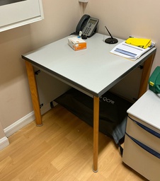 [#C2-34] Square desk