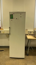 [#G9-125] Tall fridge 