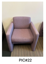 [#B12-22] LOUNGE CHAIR, PINK, NO TAG