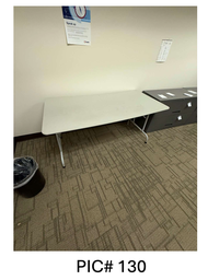 [#C8-130] FOLDING TABLE 