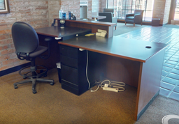 [#E4-4] CSC desk