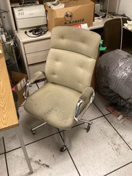 [#B5-8] Chair