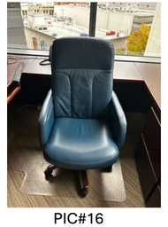 [#B5-16] EXECUTIVE CHAIR, BLUE/LEATHER, NO TAG