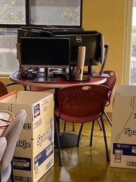 [#C8-4] Red Round Table Breakroom