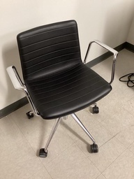 [#B13-09_6] Task Chair