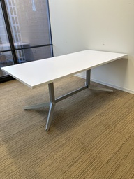 [#C12-113] White Training Table 