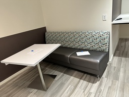 [#B3-131] Booth Seating