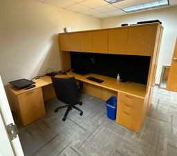 [#E6-2] L-shaped desks, with hutch