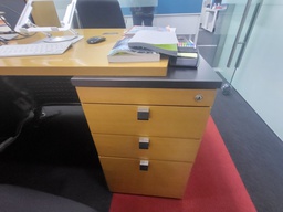 [#D17-3] Wood Pedestal