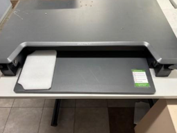 [#C11] Top of desk computer station