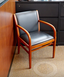 [#B9-5] Black guest chair