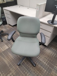 [#B13-88] Office chair-green/black