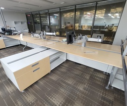 [#A2-136] Workstation wood/metal with monitor arms