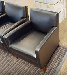 [#B12-5] Black lounge chair