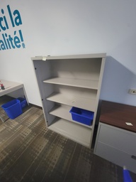 [#D2-449] 3 shelves cabinet