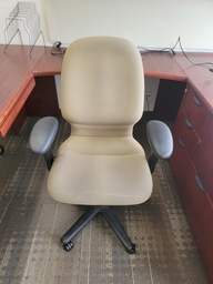 [#B13-526] Office chair (yellow) - damaged