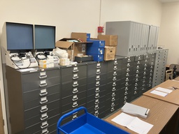 [#D13-27] Vertical Metal Cabinets