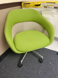 [#B8-22] Lounge Chair - green SW1 swivel on wheels