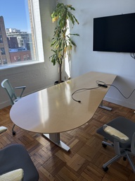 [#C5] Teardrop Table