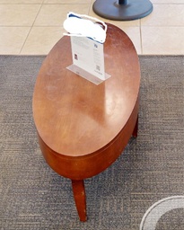 [#C3-7] Oval coffee table, wood