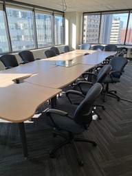 [#B13-35] Meeting Room Chair