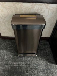 [#G4-BB] Trash can