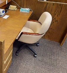 [#B9-31] Guest Chair - Beige, on Wheels